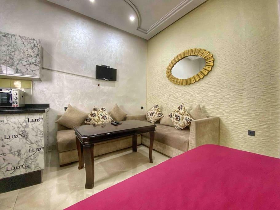 Velasquez Appart Hotel 4 Tanger Luaran gambar